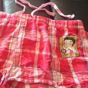 Betty boop shorts 😍